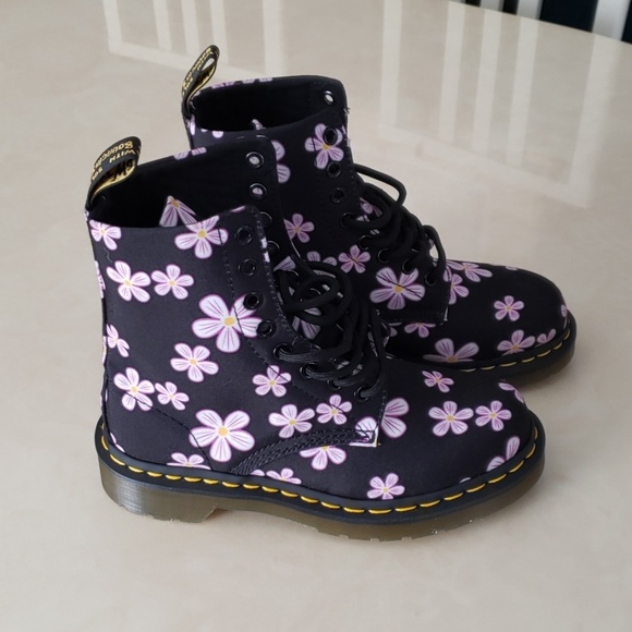 Dr. Martens Shoes - NWOT Dr. Martens Page Daisy Boots 5